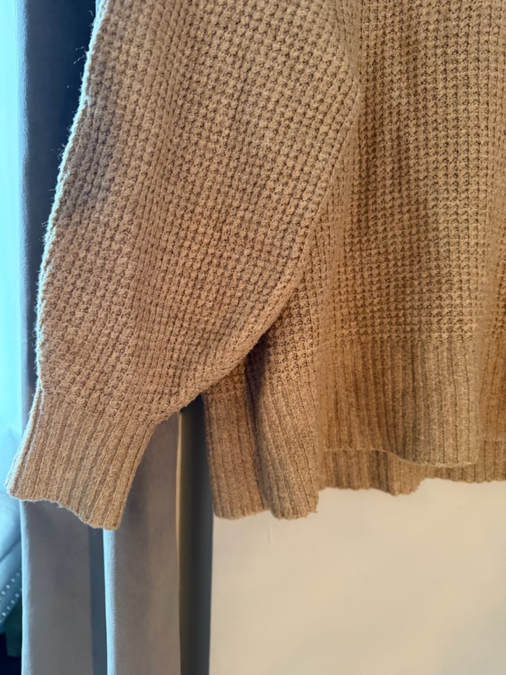 American Eagle Waffle Knit Sweater Tan Oversized Small Cozy - Picture 4 of 6